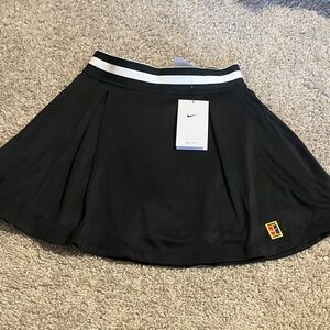 Nike Women's Black Skort